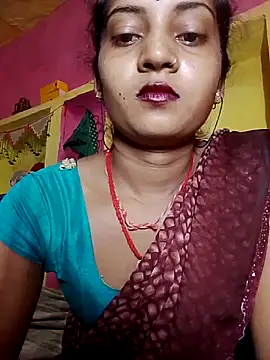 Snapshot of Hot_bbbb chatting on May 31, 7:37 pm Hot bbbb online show from May 31, 7:37 pm