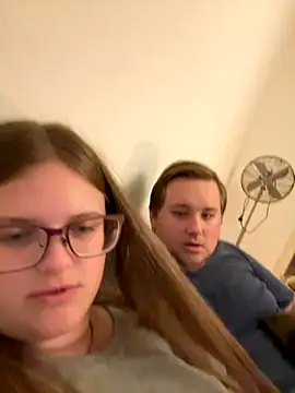 CurvyPaar2 online show from September 11, 7:03 pm