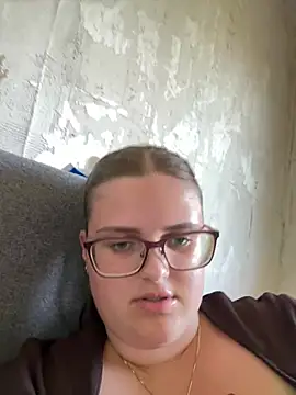 CurvyPaar2 online show from June 24, 12:15 pm