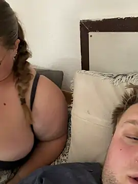 CurvyPaar2 online show from July 22, 4:10 pm