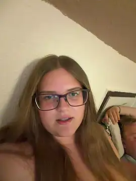 CurvyPaar2 online show from August 5, 7:28 pm