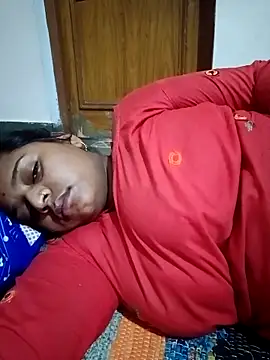 Snapshot of Hot_crety chatting on September 25, 12:14 am Hot crety online show from September 25, 12:14 am