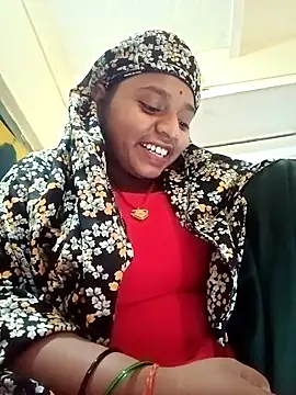 Snapshot of Hot_crety chatting on December 5, 9:51 am Hot crety online show from December 5, 9:51 am