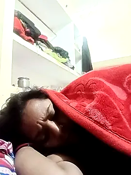 Hot crety online show from January 8, 10:34 pm