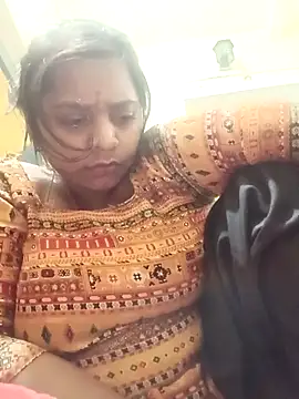 Hot crety online show from February 6, 1:58 pm