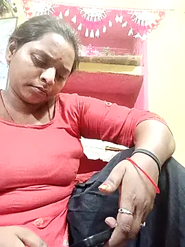 Snapshot of Hot_crety chatting on May 26, 6:48 pm Hot crety online show from May 26, 6:48 pm