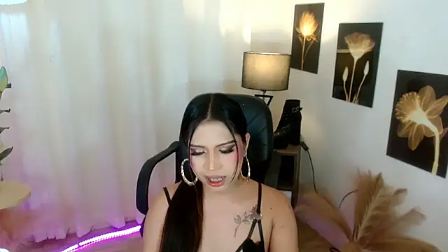 Sassy Suzuhime online show from February 3, 12:10 pm