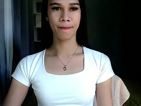 Snapshot of urseductivebarbie_xx chatting on November 2, 4:37 am urseductivebarbie xx online show from November 2, 4:37 am