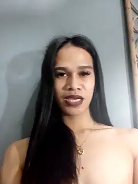 Snapshot of urseductivebarbie_xx chatting on November 7, 5:57 pm urseductivebarbie xx online show from November 7, 5:57 pm