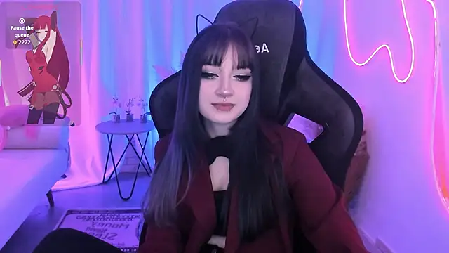 Snapshot of LiliLuna chatting on February 7, 12:09 pm LiliLuna online show from February 7, 12:09 pm