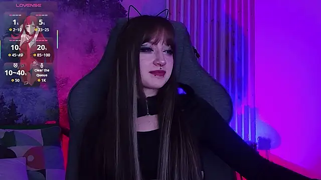 Snapshot of LiliLuna chatting on March 11, 12:33 pm LiliLuna online show from March 11, 12:33 pm