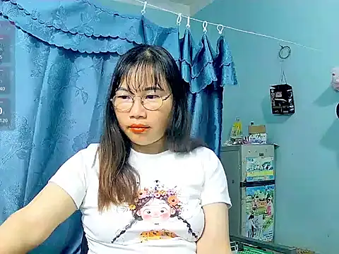Snapshot of _Sara_768 chatting on July 10, 2:41 pm Sara 768 online show from July 10, 2:41 pm