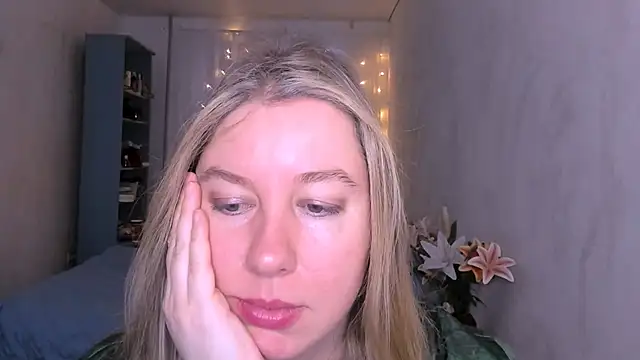 Snapshot of NancySanders chatting on February 7, 5:11 am NancySanders online show from February 7, 5:11 am