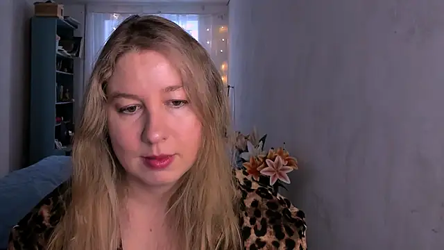 Snapshot of NancySanders chatting on February 24, 8:45 am NancySanders online show from February 24, 8:45 am