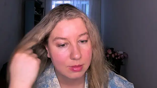 Snapshot of NancySanders chatting on March 3, 7:03 am NancySanders online show from March 3, 7:03 am