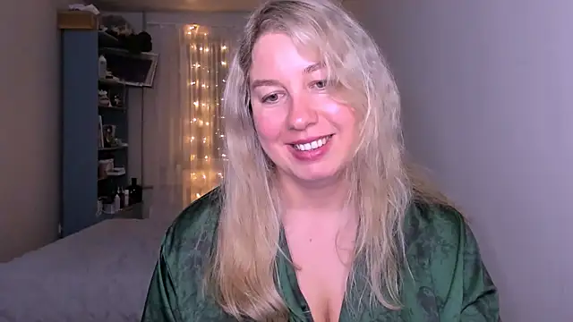 NancySanders online show from May 16, 7:45 pm