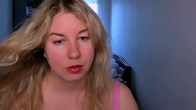 NancySanders online show from June 10, 2:01 am
