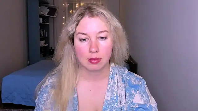 NancySanders online show from June 25, 8:13 pm
