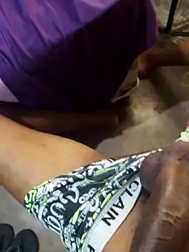 mayevviaqui online show from March 14, 6:02 pm