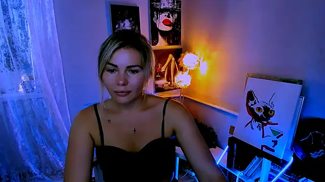 LoraBoyar online show from June 30, 9:54 am