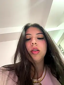 Snapshot of anagil_ chatting on September 16, 6:47 am anagil online show from September 16, 6:47 am