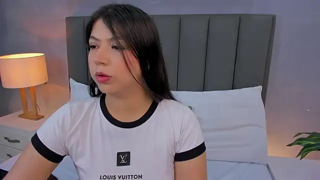 anagil  online show from December 18, 1:50 pm