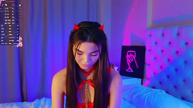 Snapshot of MarciaMarshall chatting on December 1, 9:31 pm MarciaMarshall online show from December 1, 9:31 pm