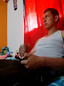 Snapshot of Franswat95 chatting on March 31, 7:25 pm Franswat95 online show from March 31, 7:25 pm