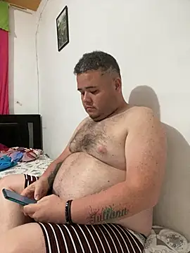 Snapshot of Chimbo-1996 chatting on November 23, 12:54 am Chimbo-1996 online show from November 23, 12:54 am