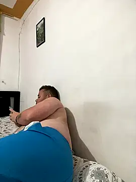 Snapshot of Chimbo-1996 chatting on November 30, 1:31 am Chimbo-1996 online show from November 30, 1:31 am