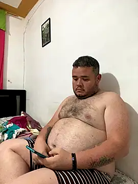 Snapshot of Chimbo-1996 chatting on December 3, 12:07 am Chimbo-1996 online show from December 3, 12:07 am