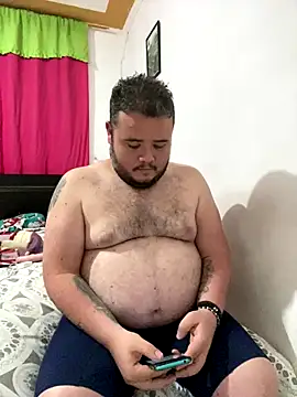 Snapshot of Chimbo-1996 chatting on December 17, 12:27 am Chimbo-1996 online show from December 17, 12:27 am