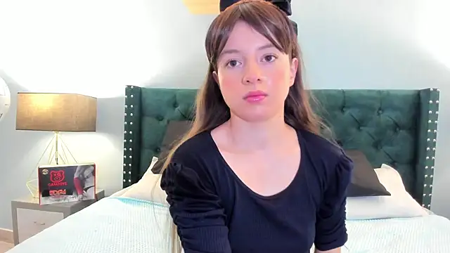 VioletaNova online show from April 28, 11:37 am