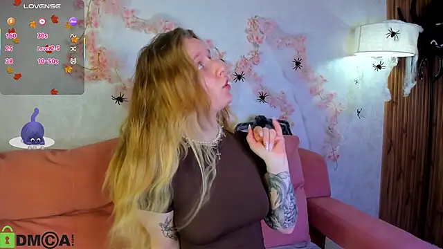 Snapshot of Rina_Panic chatting on October 27, 1:09 am Rina Panic online show from October 27, 1:09 am