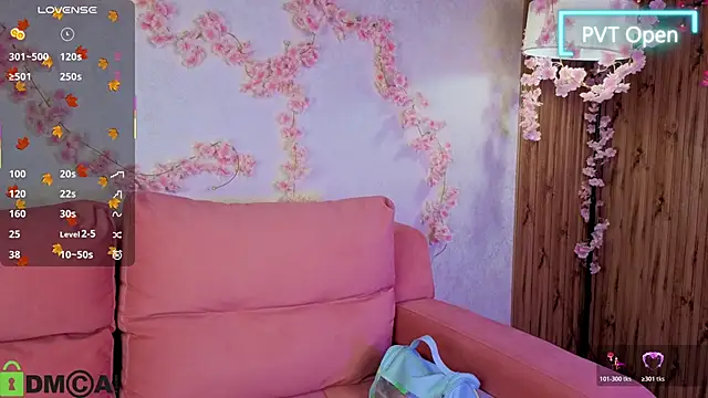 Snapshot of Rina_Panic chatting on November 14, 1:04 am Rina Panic online show from November 14, 1:04 am