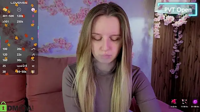 Snapshot of Rina_Panic chatting on November 16, 1:11 am Rina Panic online show from November 16, 1:11 am