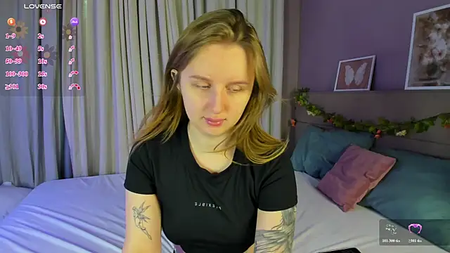Snapshot of Rina_Panic chatting on July 12, 12:56 am Rina Panic online show from July 12, 12:56 am