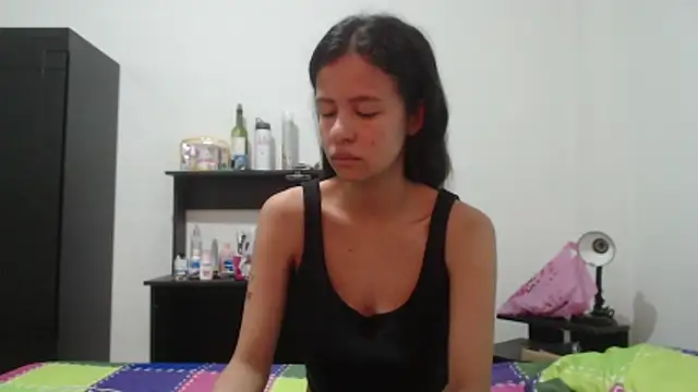 Snapshot of nathaly_jones_ chatting on May 13, 12:13 pm nathaly jones online show from May 13, 12:13 pm
