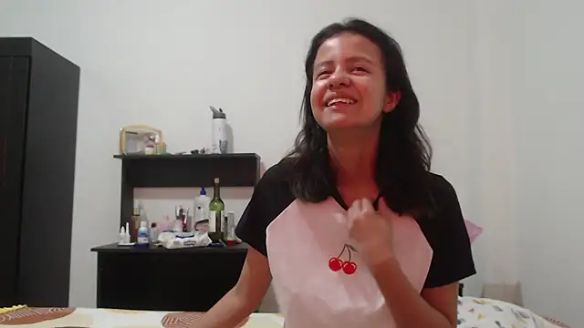 Snapshot of nathaly_jones_ chatting on May 25, 12:22 pm nathaly jones online show from May 25, 12:22 pm