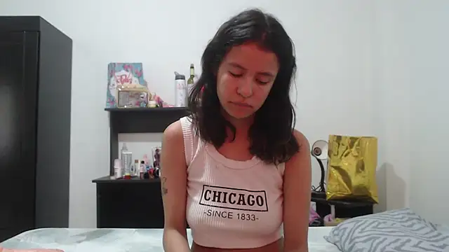 Snapshot of nathaly_jones_ chatting on June 10, 12:37 pm nathaly jones online show from June 10, 12:37 pm