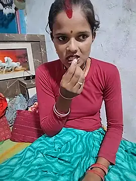 Snapshot of Maya_bhoji chatting on June 25, 9:14 am Maya bhoji online show from June 25, 9:14 am