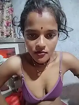 Snapshot of Maya_bhoji chatting on July 31, 11:59 pm Maya bhoji online show from July 31, 11:59 pm