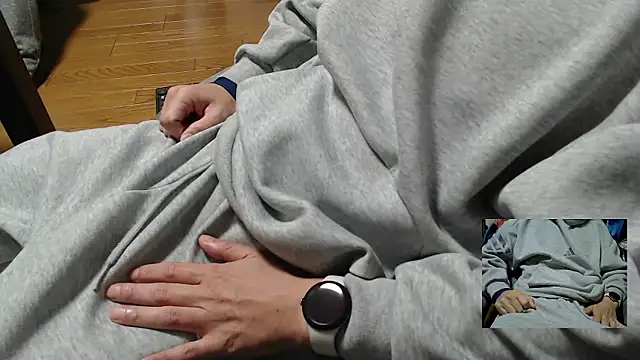 Snapshot of Yasu2000 chatting on December 14, 1:22 am Yasu2000 online show from December 14, 1:22 am