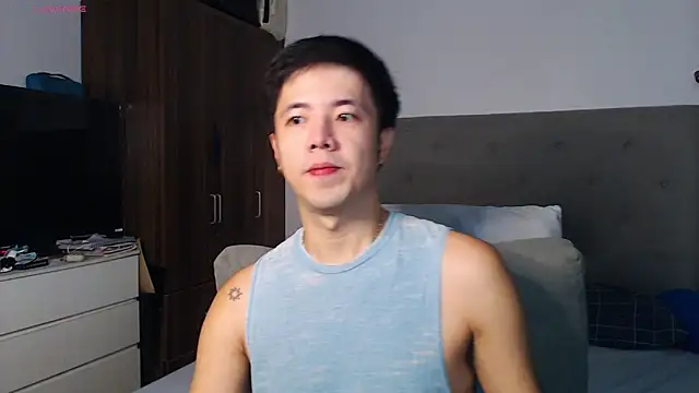 Addictiveboi online show from January 19, 2:37 am