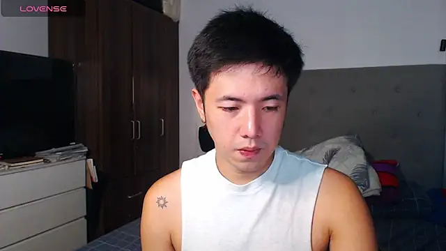 Addictiveboi online show from February 17, 3:47 am