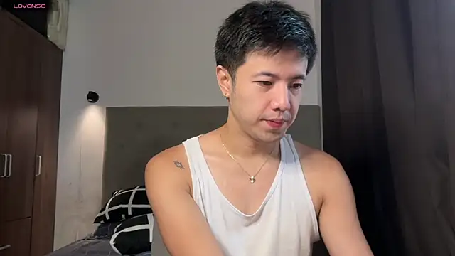 Snapshot of Addictiveboi chatting on June 14, 3:41 am Addictiveboi online show from June 14, 3:41 am