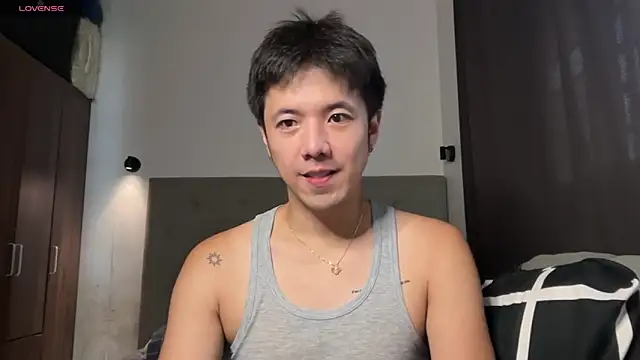 Snapshot of Addictiveboi chatting on June 22, 3:19 am Addictiveboi online show from June 22, 3:19 am