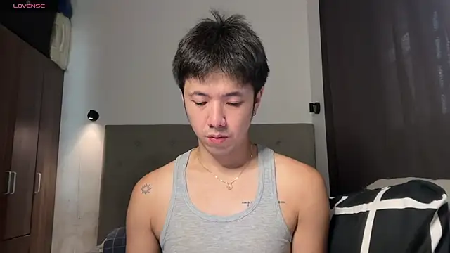 Snapshot of Addictiveboi chatting on June 22, 3:25 am Addictiveboi online show from June 22, 3:25 am