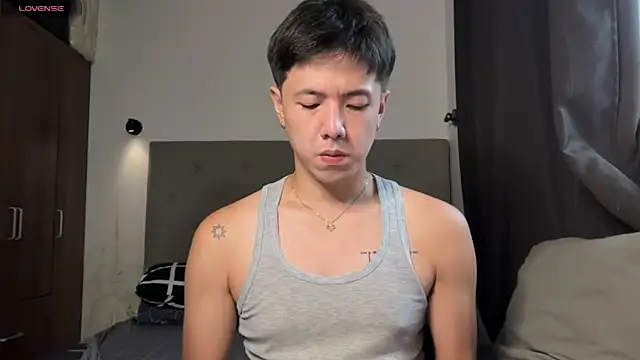 Snapshot of Addictiveboi chatting on June 25, 7:13 am Addictiveboi online show from June 25, 7:13 am