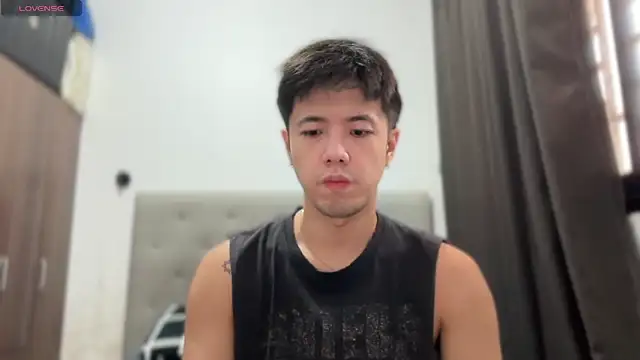 Snapshot of Addictiveboi chatting on July 6, 3:25 am Addictiveboi online show from July 6, 3:25 am